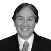 Howard Koh headshot