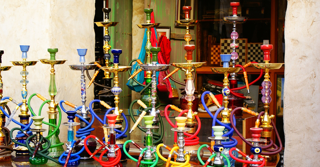 hookahs on table