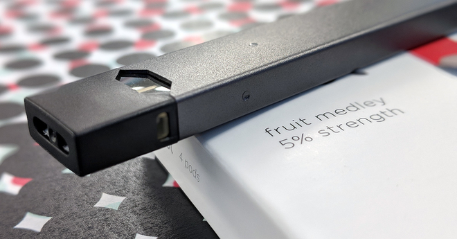 Image of JUUL and Fruit Melody Pods
