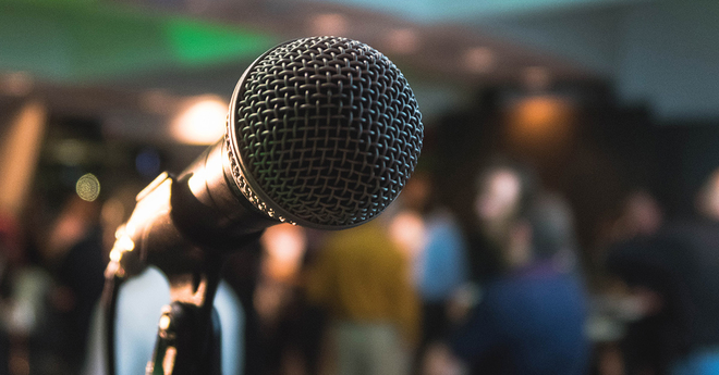 Stage Mic Social